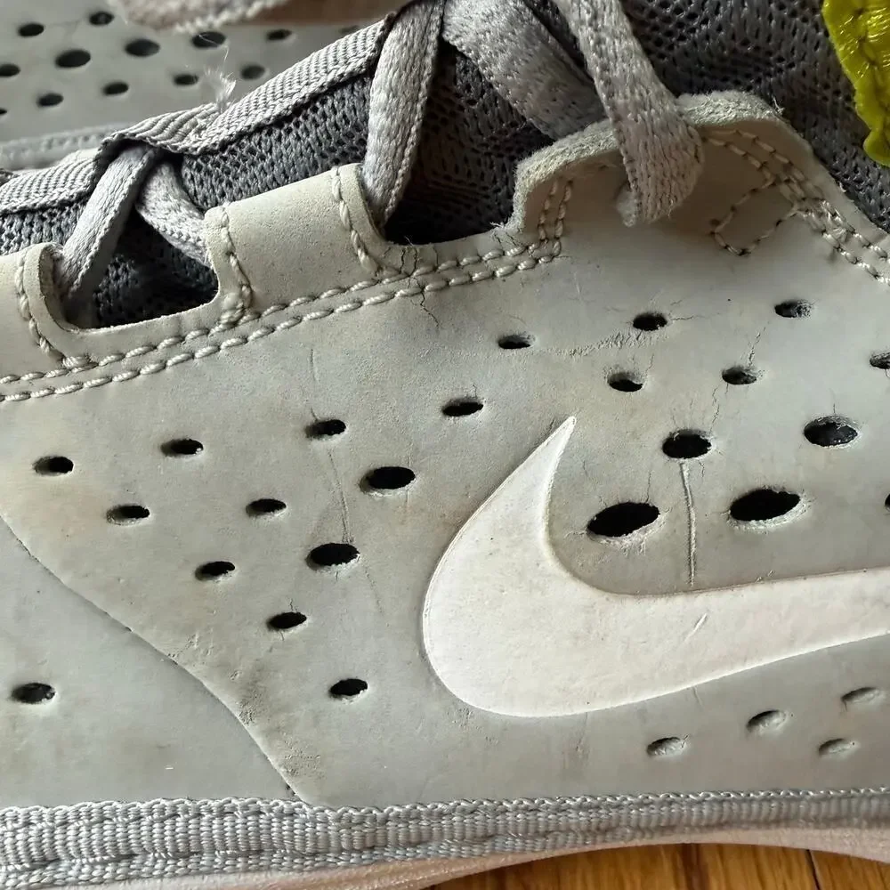 Nike Solarsoft Costa Low Running Shoes Wolf Gray White Size 8 Athletic Track